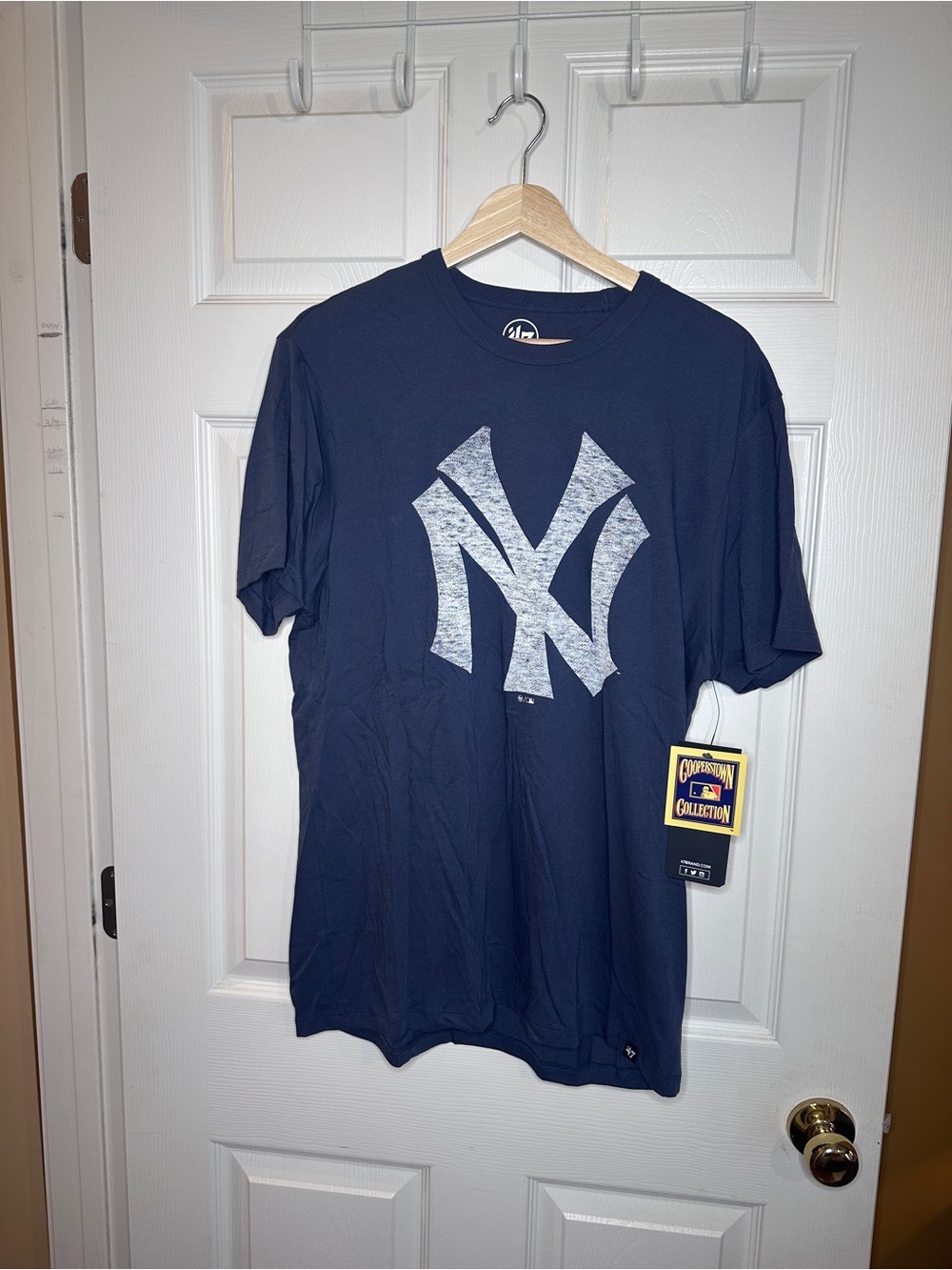 '47 NWT New York Yankees Cooperstown Collection T-Shirt